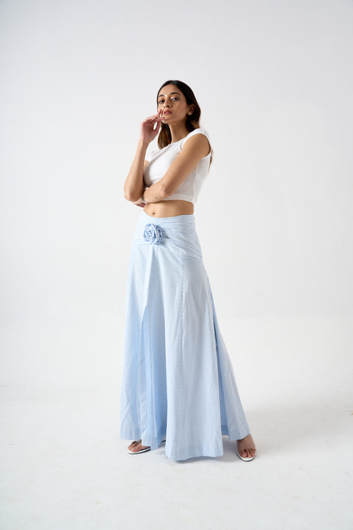 STRIPPED FULL LENGTH SKIRT WITH FRONT SLIT AND APPLIQUE FLOWER DETAIL