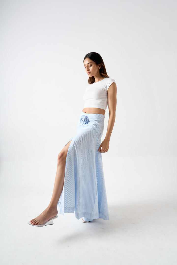 STRIPPED FULL LENGTH SKIRT WITH FRONT SLIT AND APPLIQUE FLOWER DETAIL