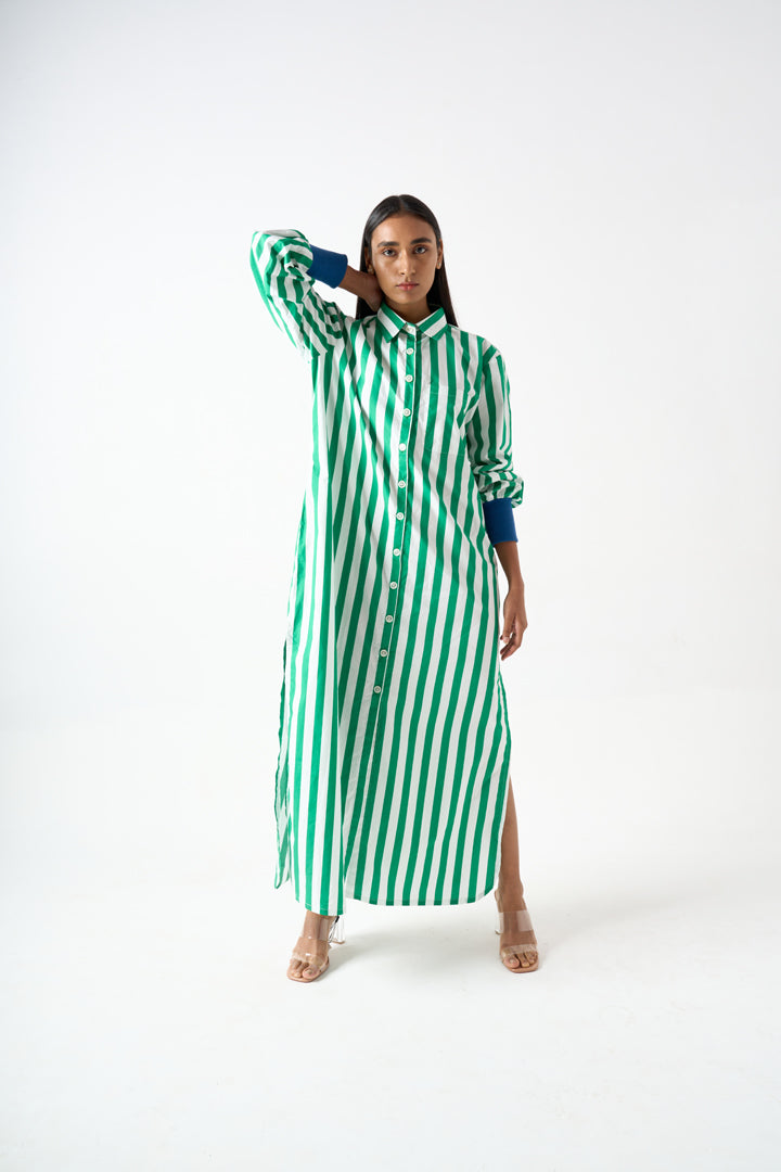 STRIPPED LONG SHIRT DRESS WITH COLLAR AND SIDE SLIT WITH CONTRAST RIBBED DETAILS ON THE SLEEVES