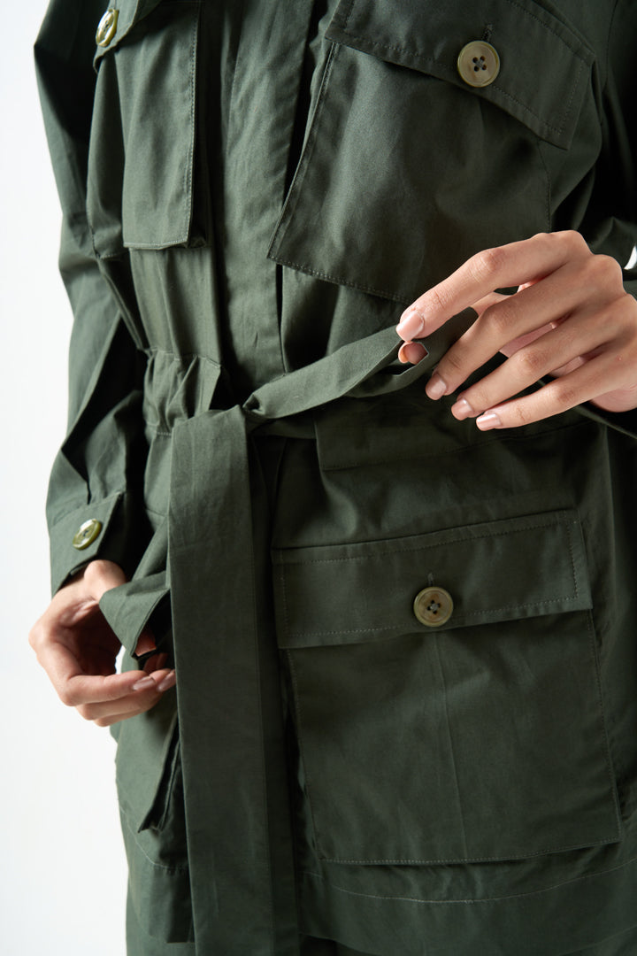 CHINESE COLLAR FULL SLEEVES BLAZER WITH FRONT BUTTON AND POCKET DETAILS AND WAIST TIE-UP WITH KNEE LENGTH SHORTS