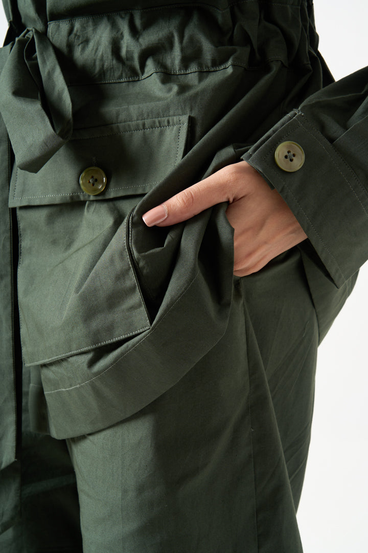 CHINESE COLLAR FULL SLEEVES BLAZER WITH FRONT BUTTON AND POCKET DETAILS AND WAIST TIE-UP WITH KNEE LENGTH SHORTS