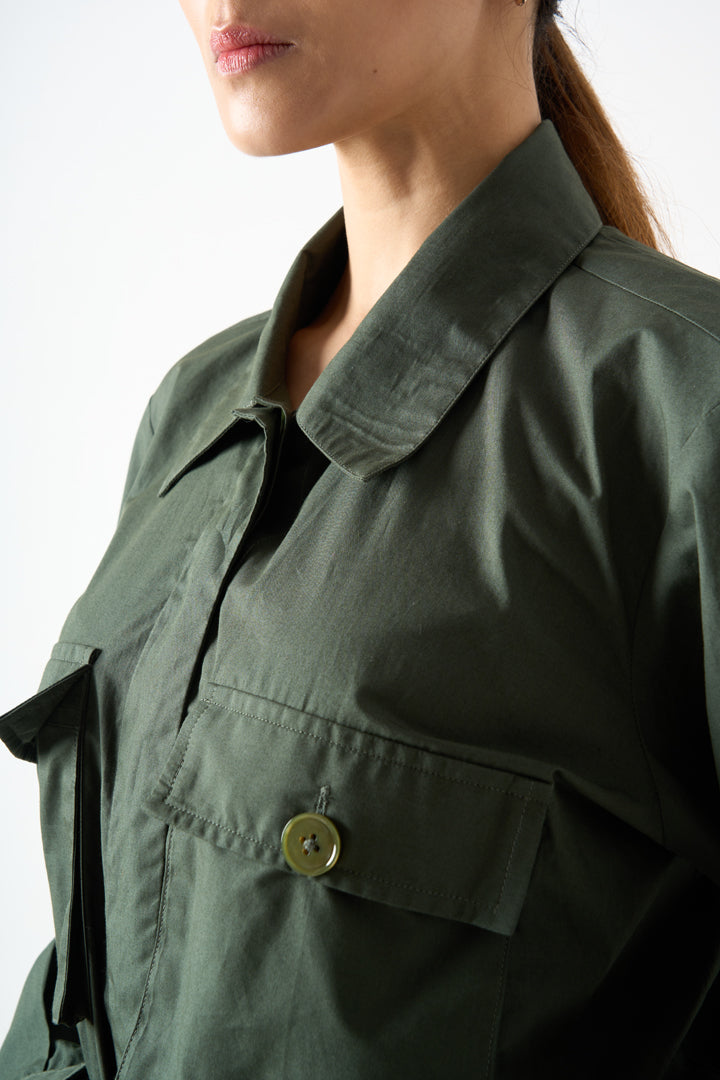 CHINESE COLLAR FULL SLEEVES BLAZER WITH FRONT BUTTON AND POCKET DETAILS AND WAIST TIE-UP WITH KNEE LENGTH SHORTS