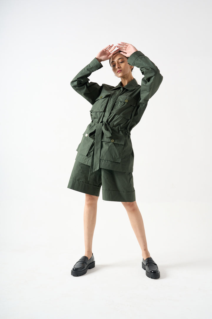 CHINESE COLLAR FULL SLEEVES BLAZER WITH FRONT BUTTON AND POCKET DETAILS AND WAIST TIE-UP WITH KNEE LENGTH SHORTS