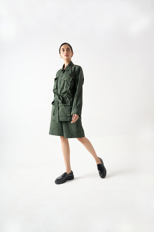 CHINESE COLLAR FULL SLEEVES BLAZER WITH FRONT BUTTON AND POCKET DETAILS AND WAIST TIE-UP  WITH KNEE LENGTH SHORTS